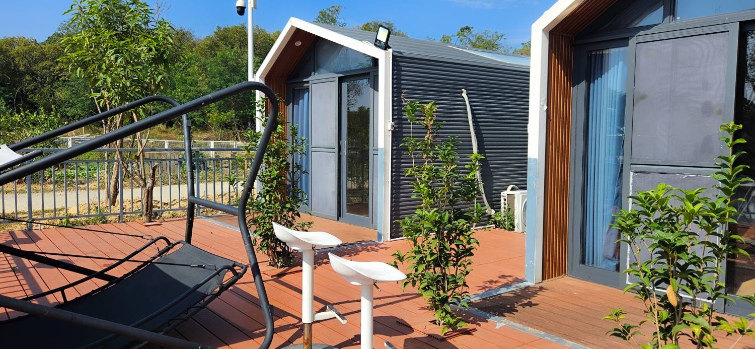 Luxurious Cabins (Connecting terrace with 2 rooms )