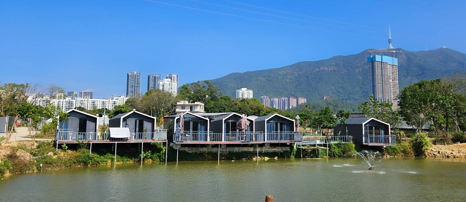 Luxurious Cabins (Connecting terrace with 2 rooms )